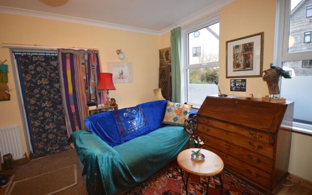 Beautiful 2 Bedroom House In St Werburgs