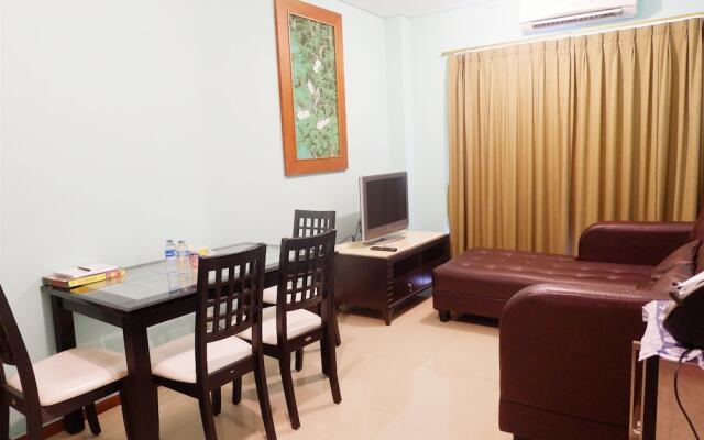 Best Price 2BR Thamrin Residences Apartment in Strategic Area