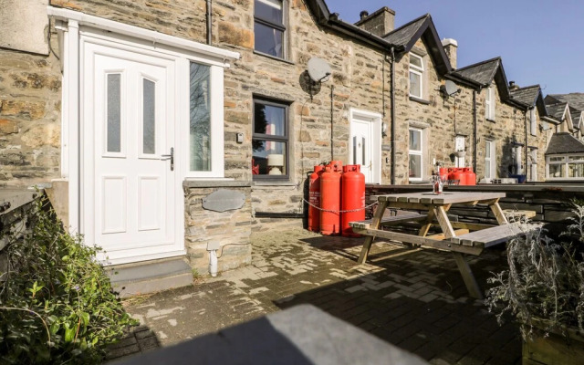 Glan-yr-afon Cottage