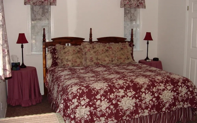 Apple Blossom Inn