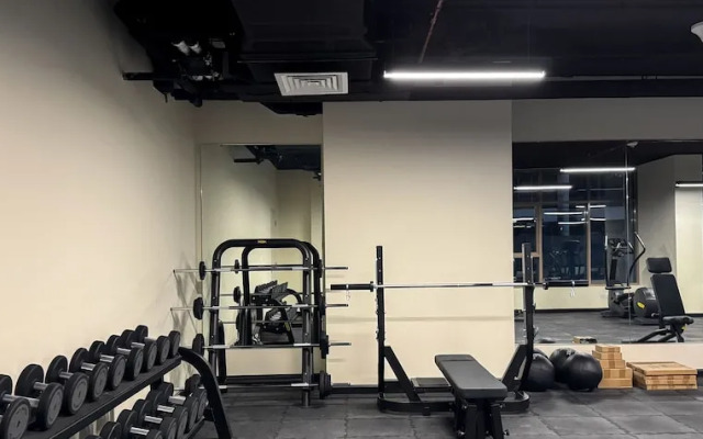 2BR w Canal & Burj View Near Dubai Mall