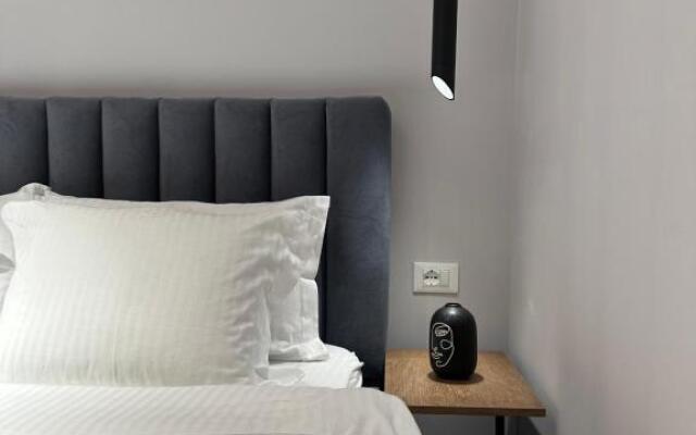 4SeasonsGea , Studio Apartment In Heart Of Tirana