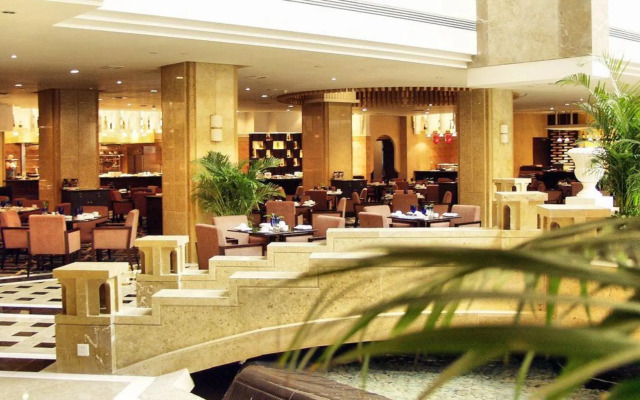 Luxemon Xinjiang Yindu Hotel