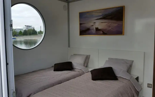 Houseboat Jyväskylä