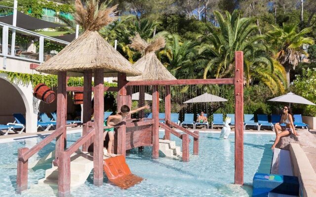 Holidiay Green Resort & Spa