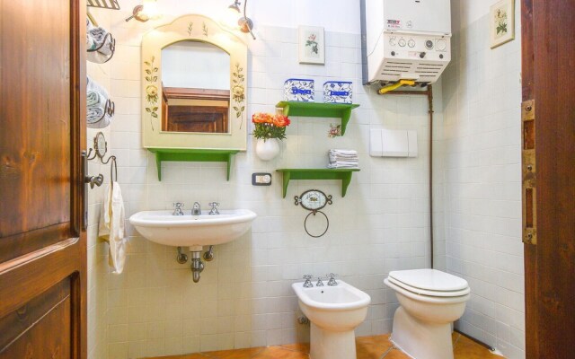 Beautiful Apartment in Monte Antico With 2 Bedrooms