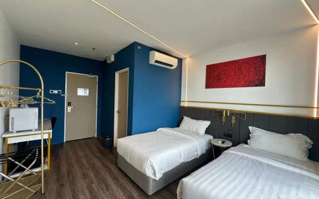 Regatta Suites Kozi Square Kuching