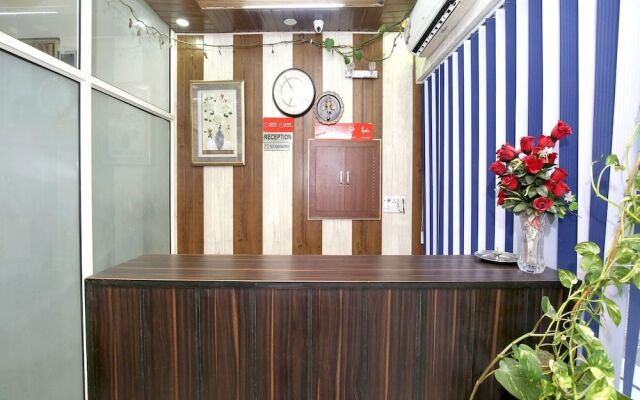 OYO 16735 Gaurav Residency