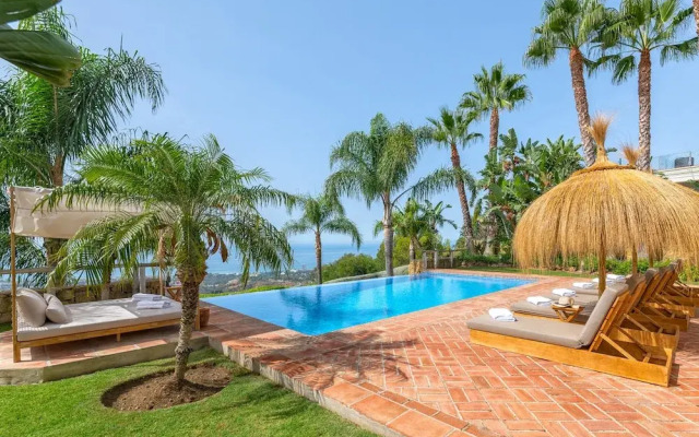 Solaga Villa Los Monteros