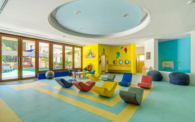 GR Solaris Lighthouse Los Cabos