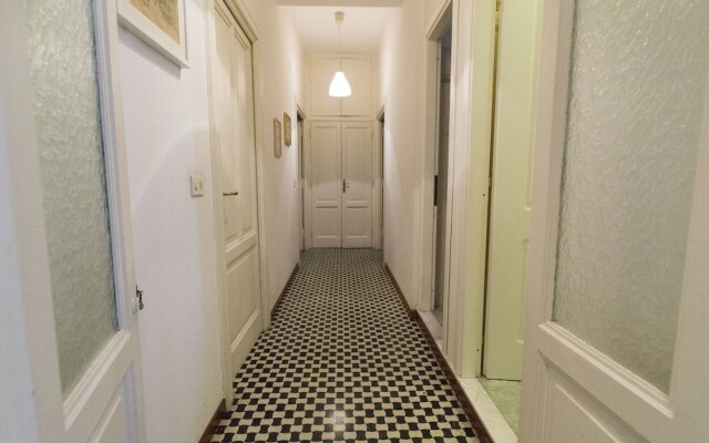 Giovanni Classic Apartment