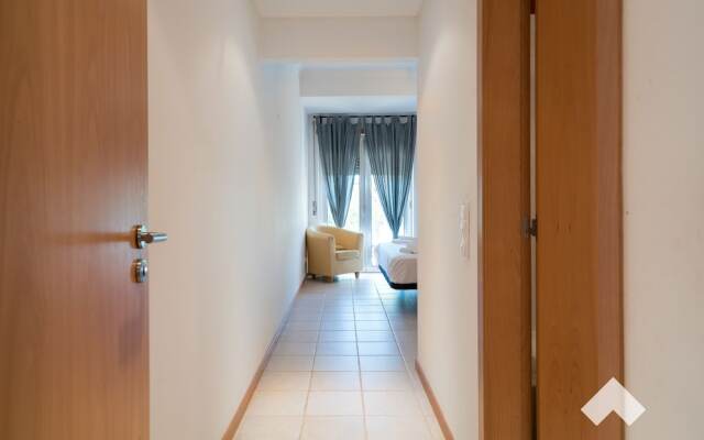 Palm02 · Palm Village Apartment 2 3BD · A/C · Terrace