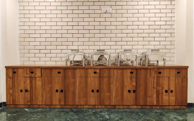 The Grand Uddhav Hotel