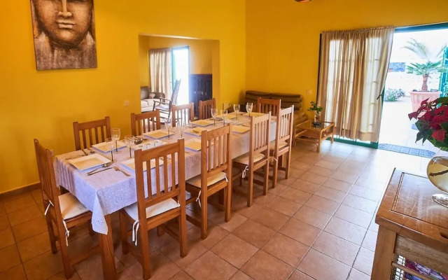 Holiday Home in La Oliva Fuerteventura With Swimming Pool