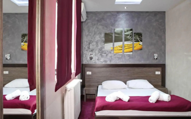 Side One Design Hotel