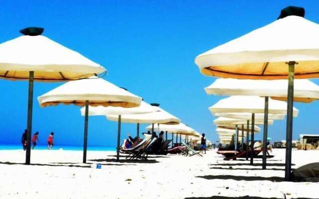 Marseilia Beach 3