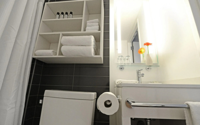 Edge Hotel
