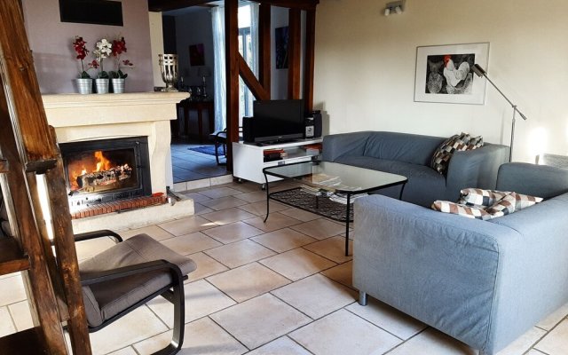 Cozy Hoiday Home in Droyes North France with Terrace