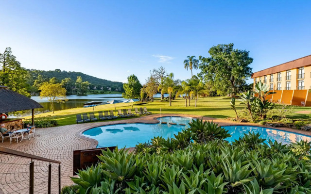 African Sky Hotels - Pine Lake Inn