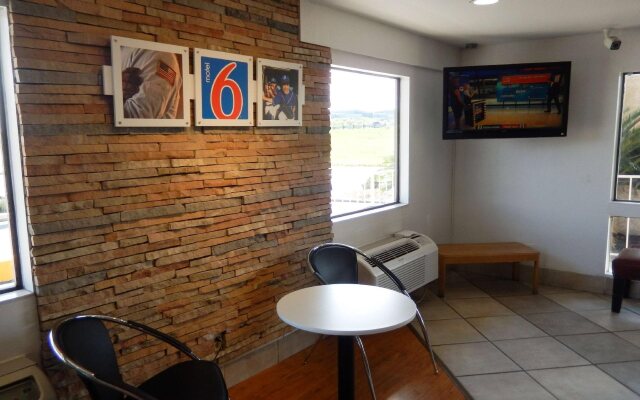 Travelodge by Wyndham San Antonio Lackland AFB North