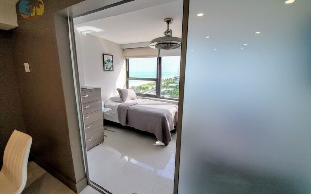 Alexander 1003 4 Bedroom Apts by RedAwning