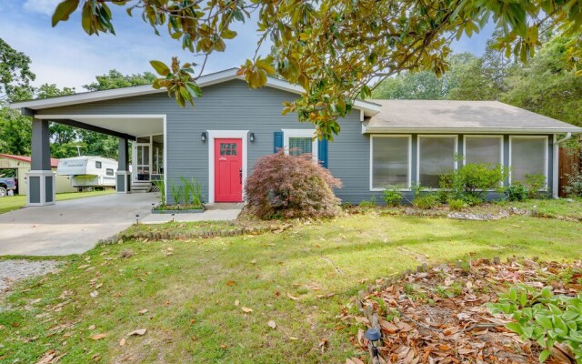 Rogers Vacation Rental ~ 7 Mi to Downtown