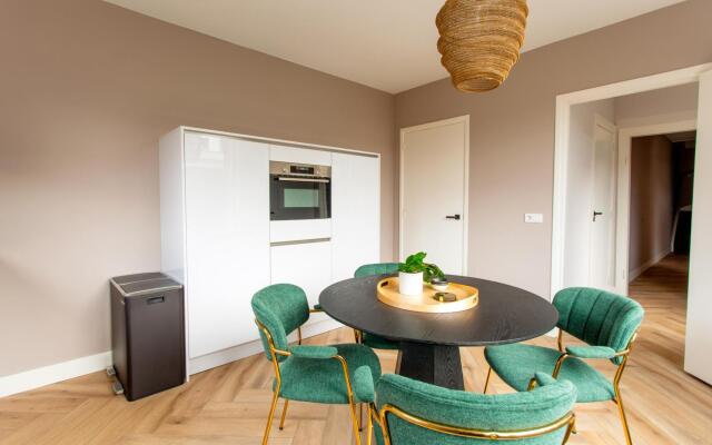 Luxury Mansion at the Harbor Families Only