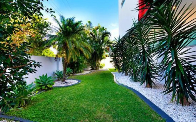 Luxico Majestic Palms (Heated Pool)