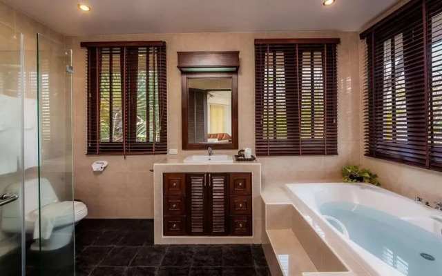 Grand Sea View 5BR Villa Sukadara Patong