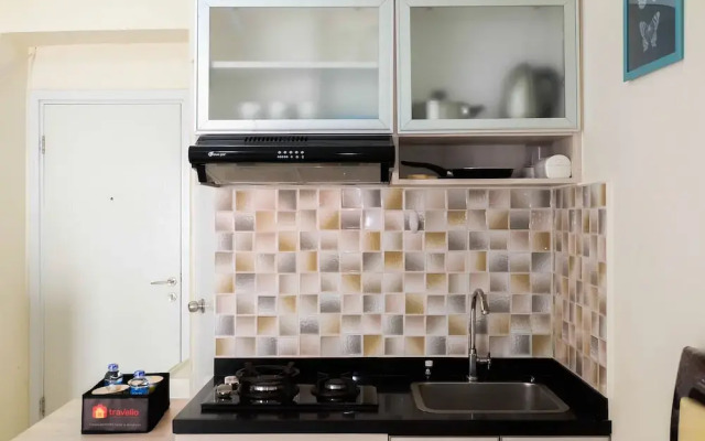 Cozy Studio Apartment Connected to Mall at Green Pramuka