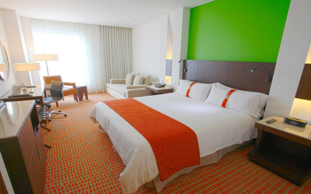 Holiday Inn Bogota Airport by IHG