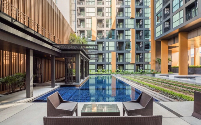 The Base Heights - Phuket Town Convenient Luxury one Bedroom Apartment Pool gym and Shopping