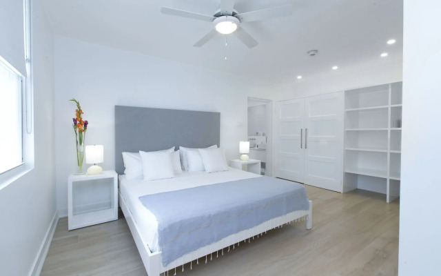 Mullins Grove Hotel