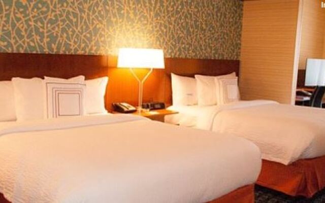 Fairfield Inn and Suites-Canton South