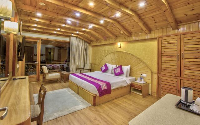 SNOW PEAK RETREAT & COTTAGES - MANALI (Centrally Heated)