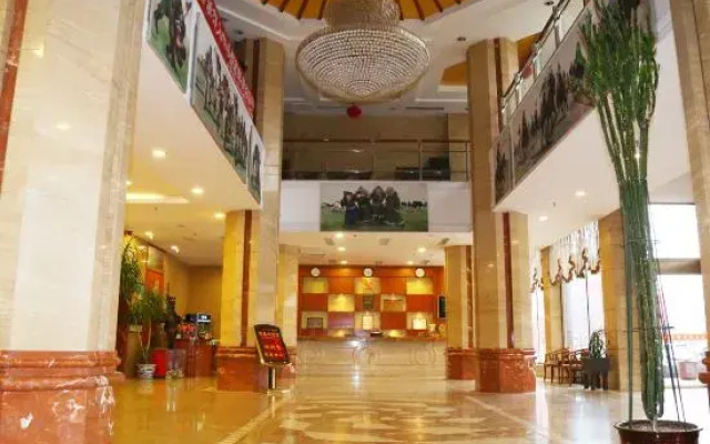 Kezuo Houqi Bowang Hotel (Ganqika Railway Station Bus Station)