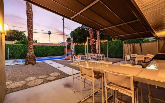 Modern Paradise at Sonora