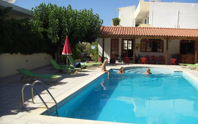 Prinos Apartments