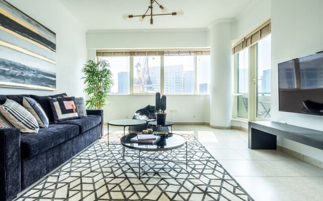 Striking 1BR in Dubai Marina - Minutes From Beach