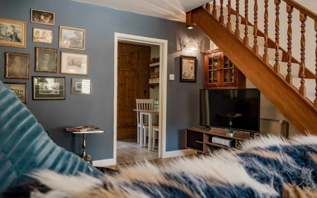 Stunning 2 Bed Cottage in Fordwells