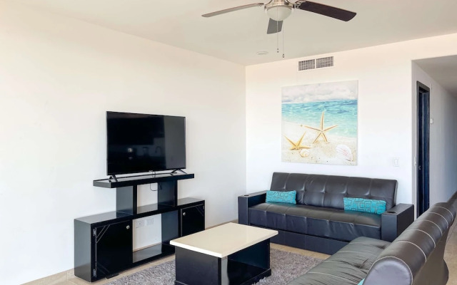 Unwind in a Modern Condo With Stunning View