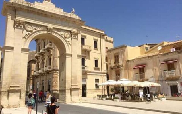 Studio in Lido di Noto, With Enclosed Garden and Wifi