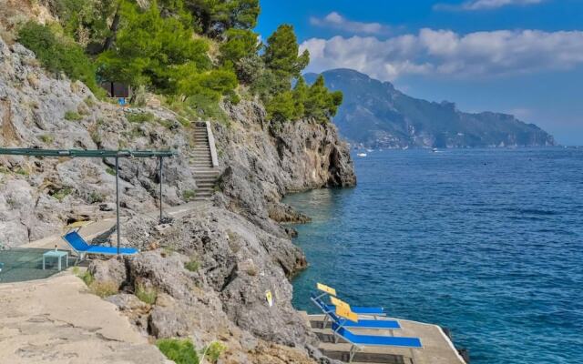 Luxury Room With sea View in Amalfi ID 3927