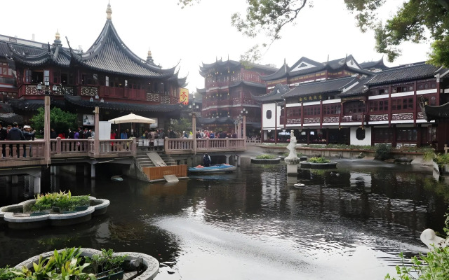 Magnificent International Hotel