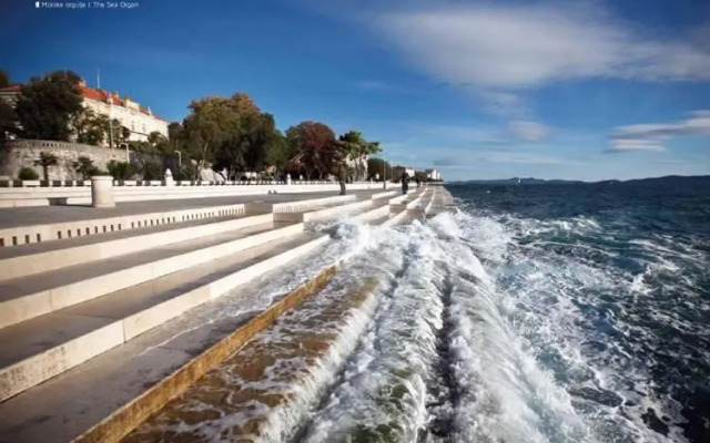 Reza Luxury Apartment