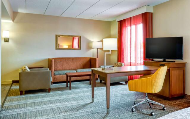 Hampton Inn Boston - Norwood