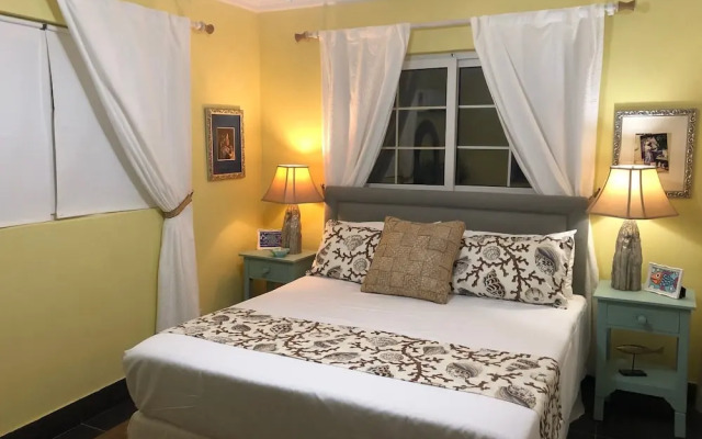 Rollezz Villas Beach Resort
