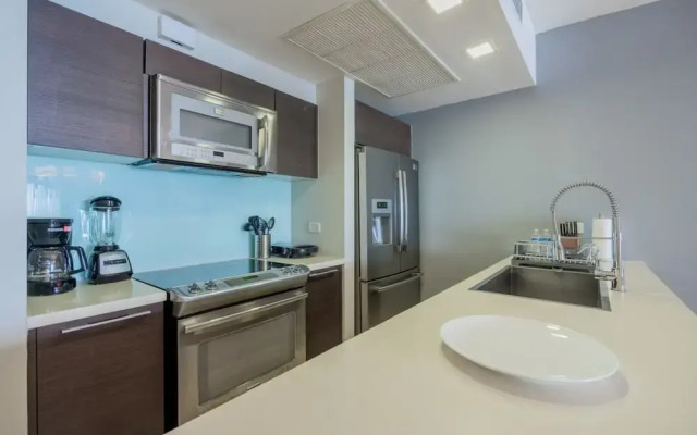 w Cozy 1BR in YOO