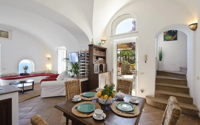 Casale Fralisa - Marvelous Terrace and hot tub With sea View