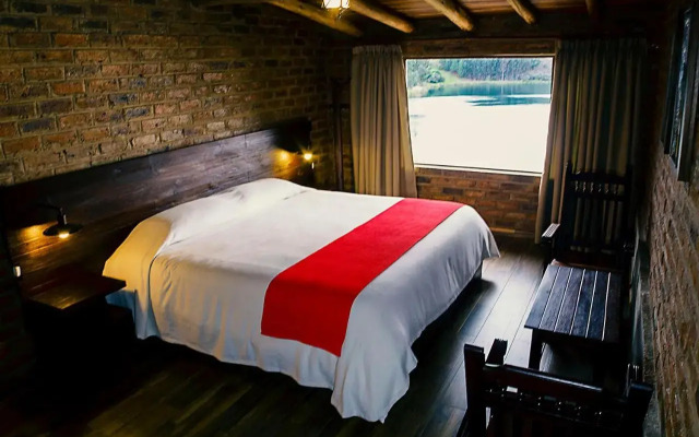 Hotel Refugio Pozo Azul